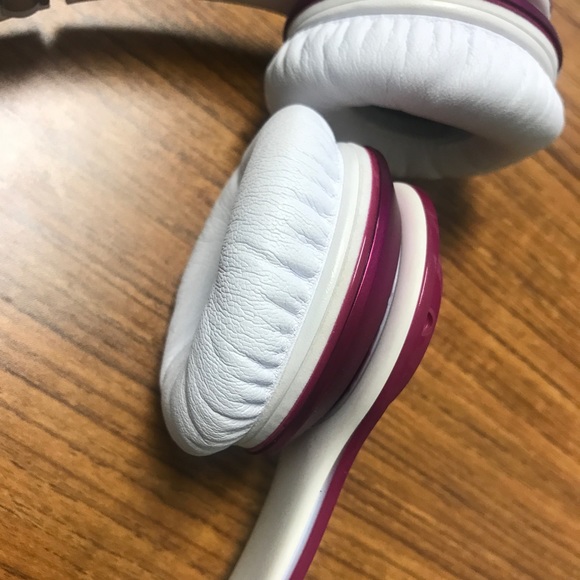 Dre Beats Solo Pink - Picture 4 of 5